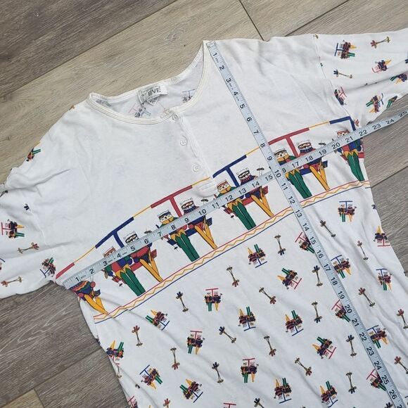 Exclusively For ST. EVE vintage nightgown,  rare,  Cats on a Ski Chair lift - Picture 8 of 13